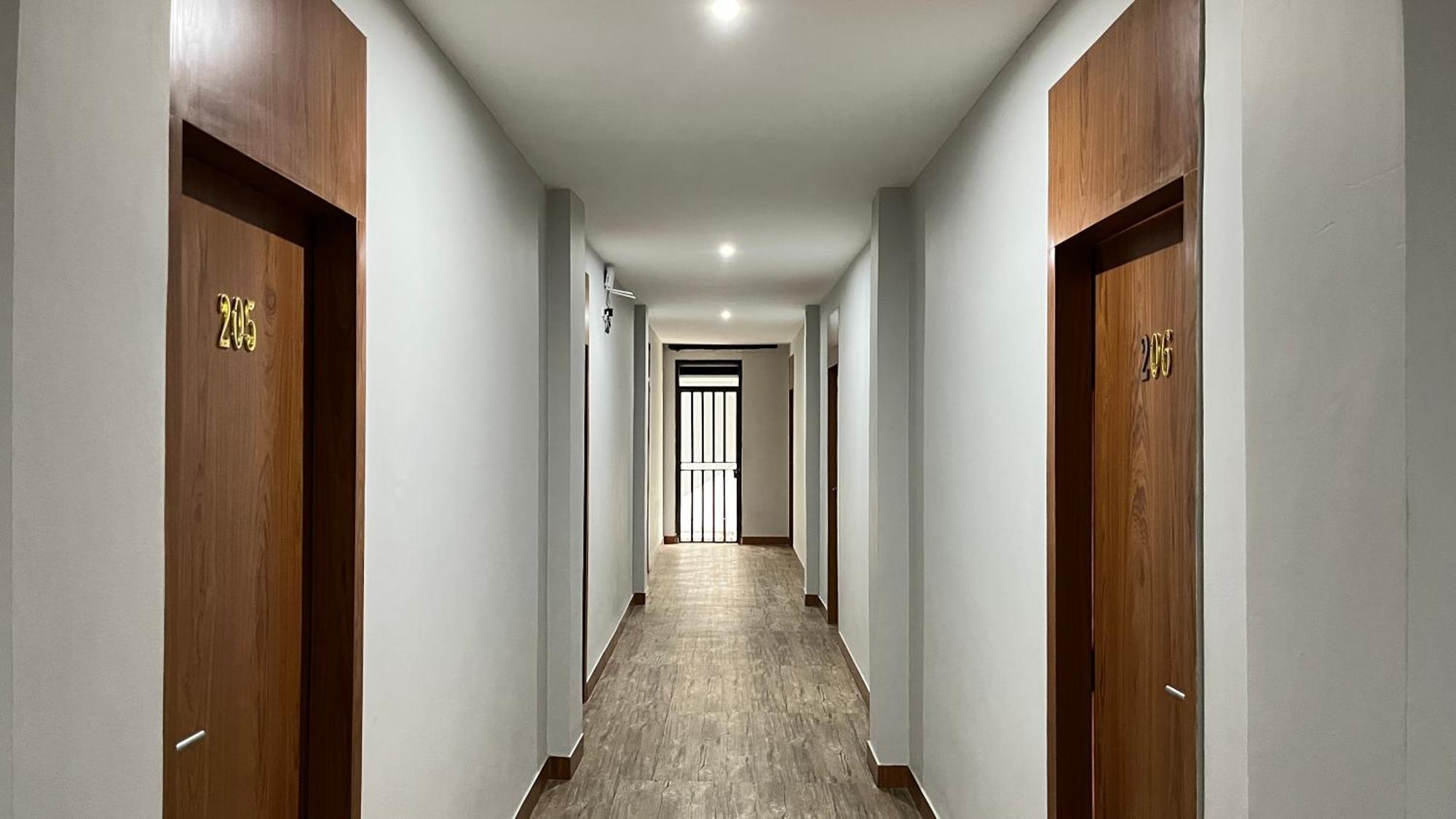 Hotel Reddoorz Premium At Jalan Diponegoro Lampung Bandar Lampung Exterior foto