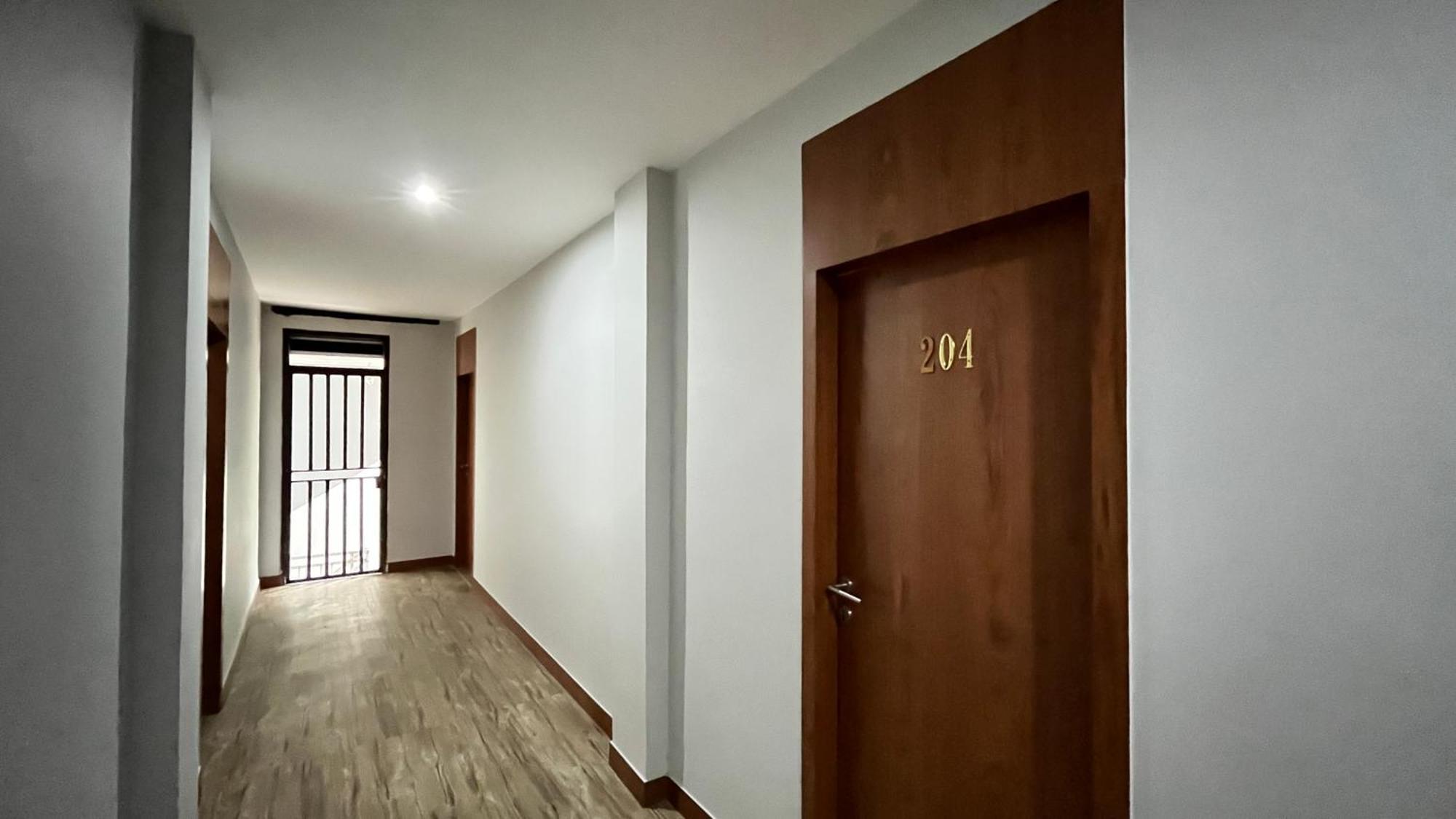 Hotel Reddoorz Premium At Jalan Diponegoro Lampung Bandar Lampung Exterior foto