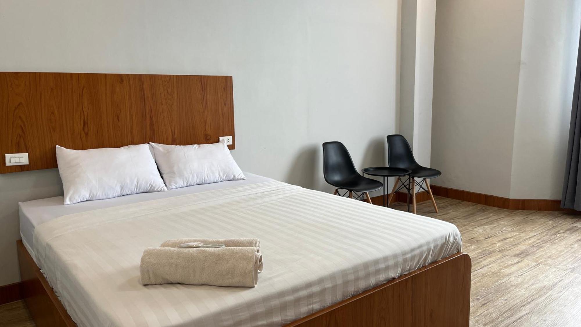 Hotel Reddoorz Premium At Jalan Diponegoro Lampung Bandar Lampung Exterior foto