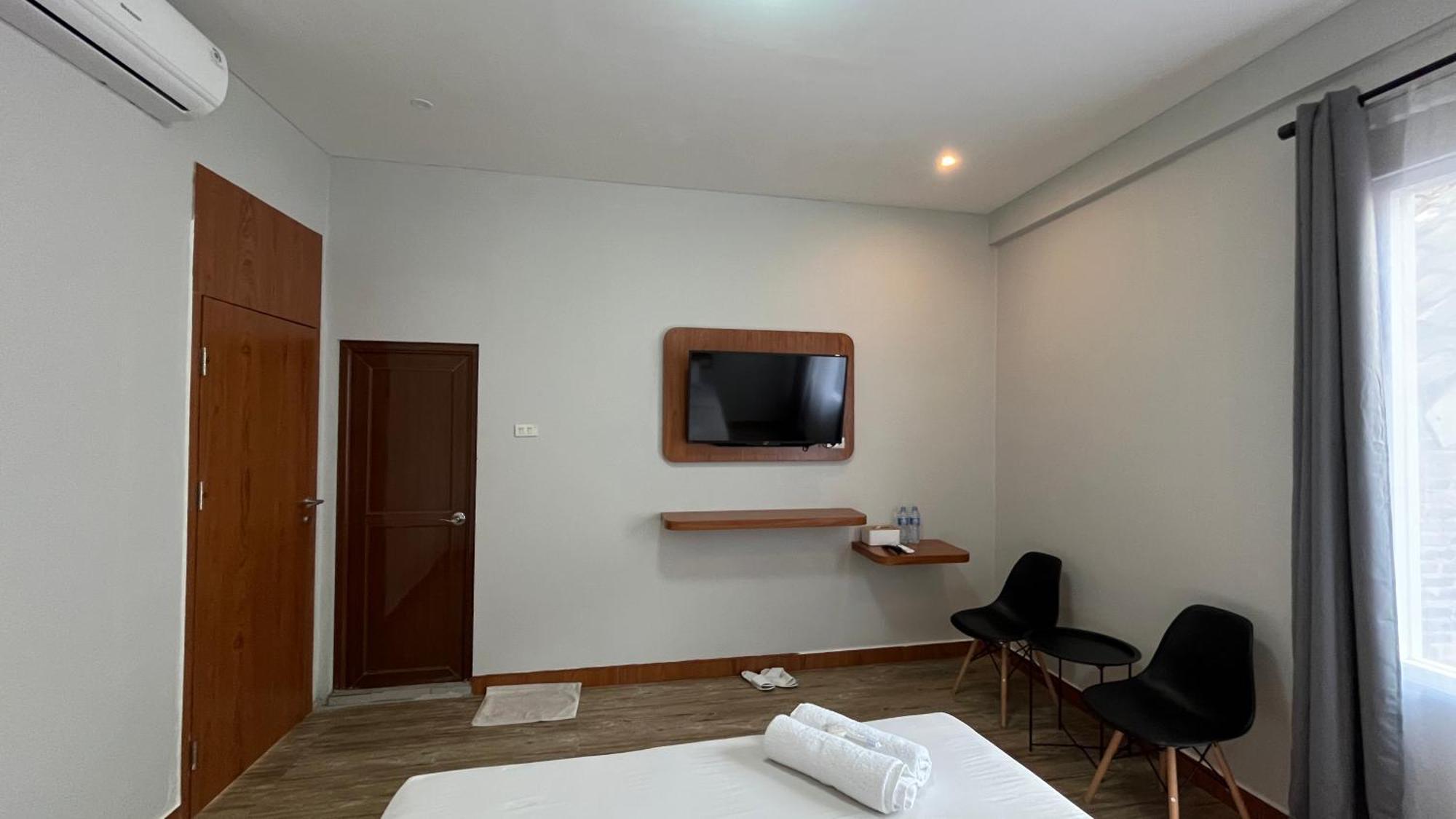 Hotel Reddoorz Premium At Jalan Diponegoro Lampung Bandar Lampung Exterior foto